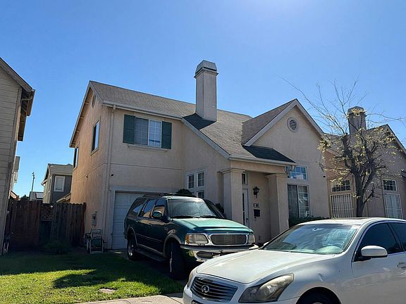 3rd image of 964 Village Cir