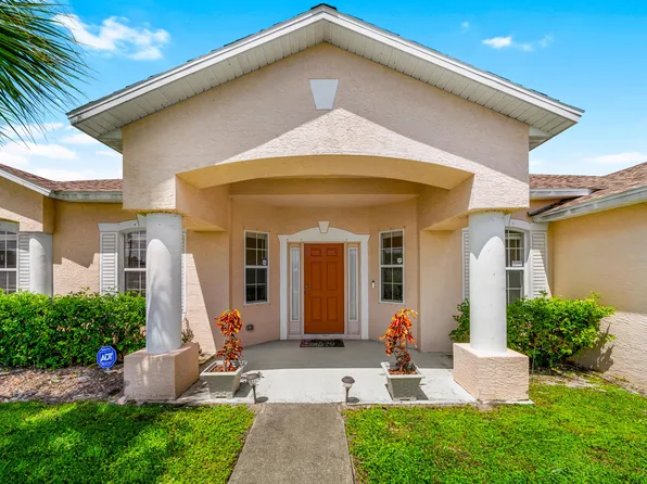3892 SW Kaiser Street, Port St Lucie, FL 34953