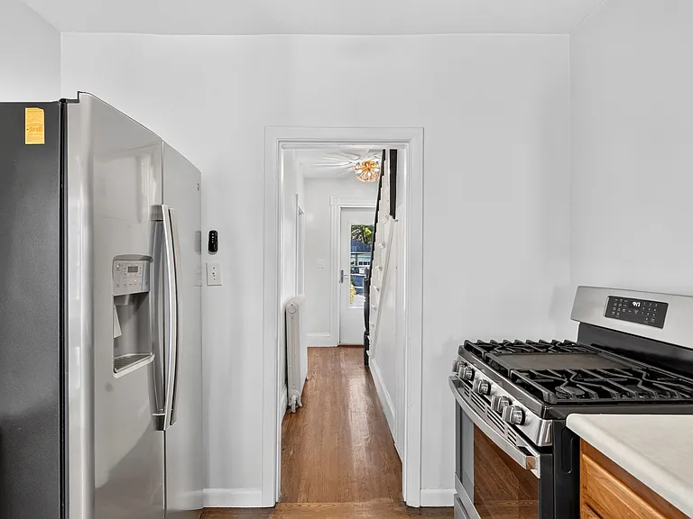53 Henderson St — Photo 13