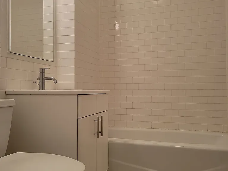 252 E 2nd St #2C — Photo 7