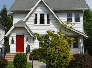 485 Valley Rd, Montclair, NJ 07043