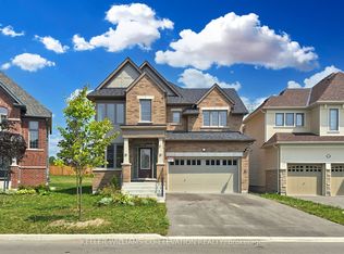 2592 Stallion Dr, Oshawa, ON L1L 0M4