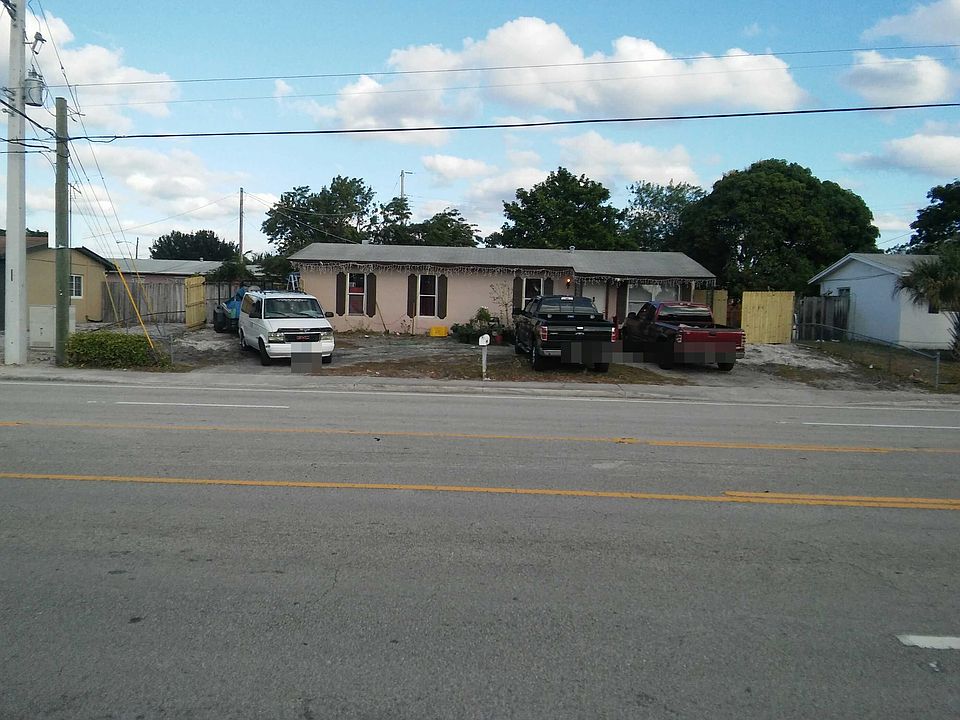 1st image of 3480 N Seacrest Blvd