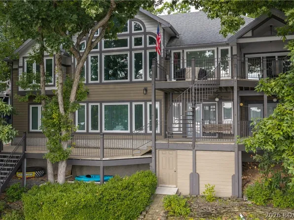 33 Anemone Ct, Four Seasons, MO 65049