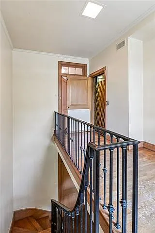 528 Walnut St — Photo 12