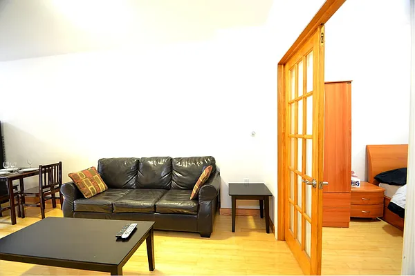 Rented by Smart City Real Estate LLC | media 1