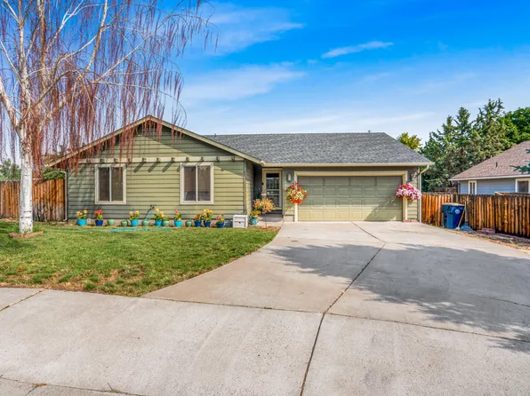2227 SW Newberry Ct, Redmond, OR 97756