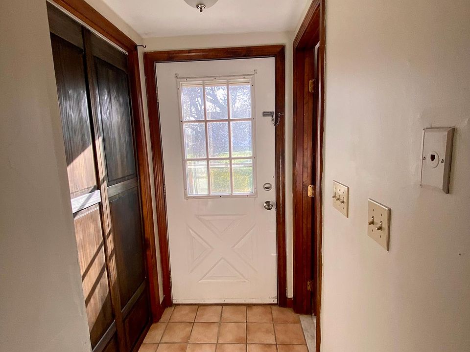 278 E Main St Branford CT Zillow