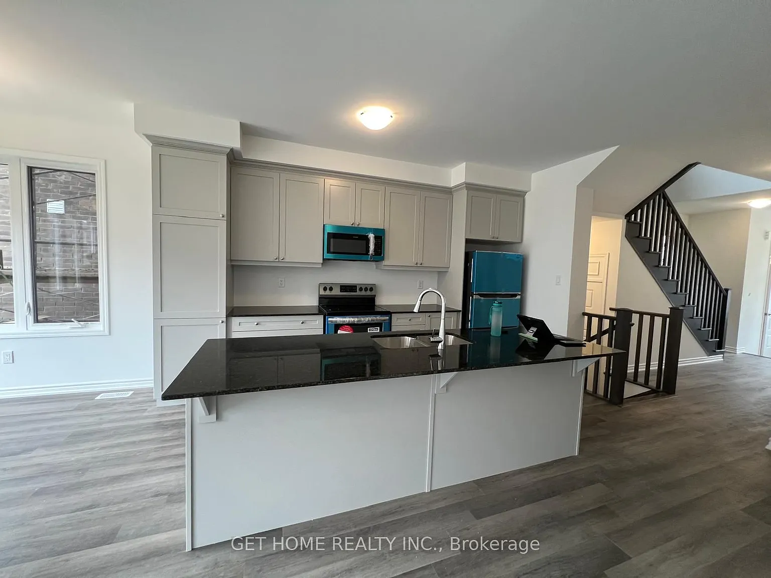 4 bed, $2,895 — Photo 3