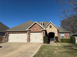 4294 E Black Canyon St, Fayetteville, AR 72701