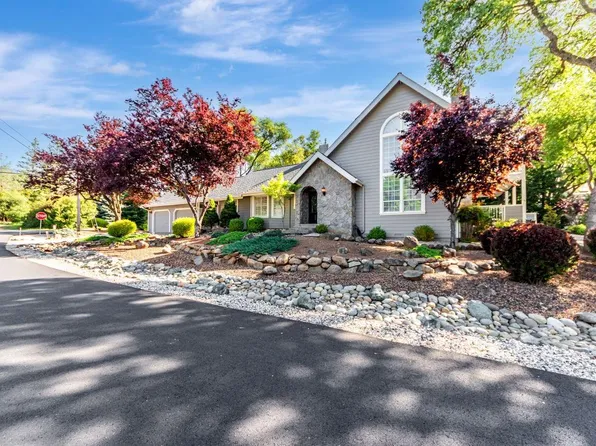 13672 Strawberry Cir, Penn Valley, CA 95946