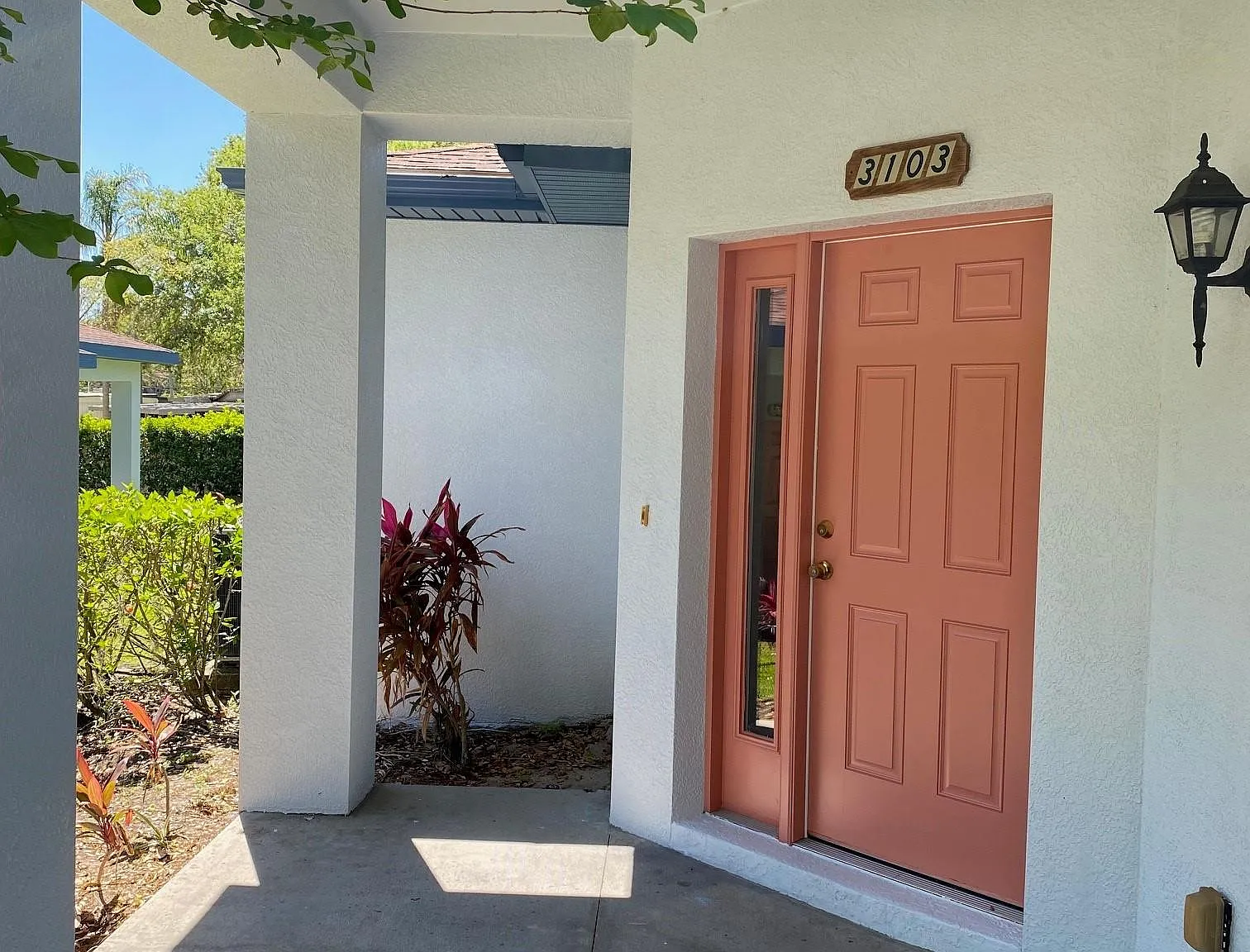3 bed, 1704 sqft, $2,750 — Photo 2