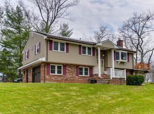 60 Mountain Rd, Burlington, MA 01803