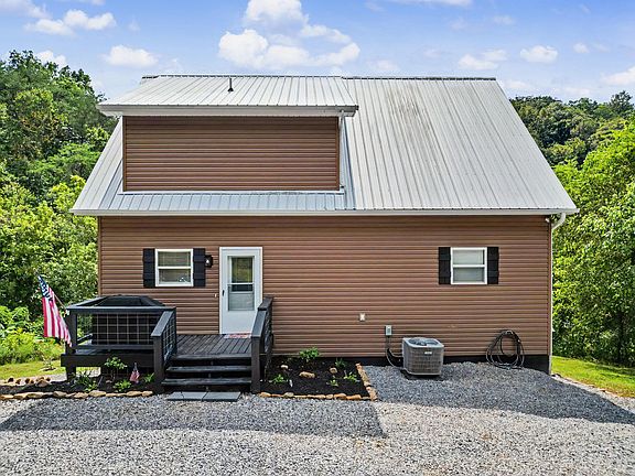 4th image of 2073 Oven Creek Rd