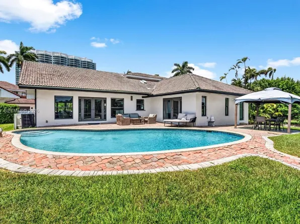 363 Center Island Dr, Golden Beach, FL 33160