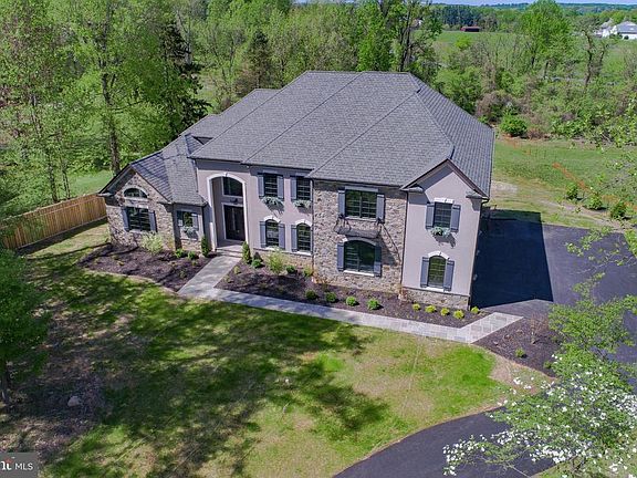 2nd image of 2950 Woodvalley Dr