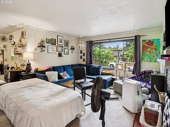 3rd image of 2227 SE 70th Ave