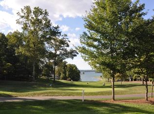 30 Island Green Dr #04, Penhook, VA 24137