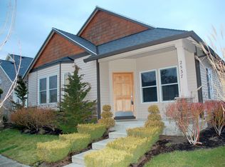 2537 Tracy Ln, Woodburn, OR 97071