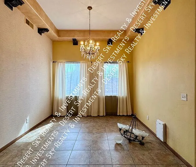 4328 Calle Amarilla — Photo 6