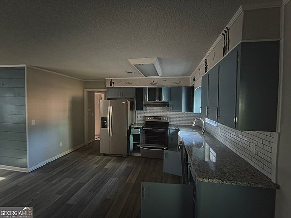 3rd image of 137 Weldon Way