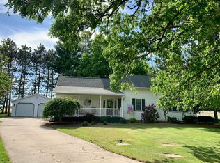 69010 Carls Rd, Sturgis, MI 49091