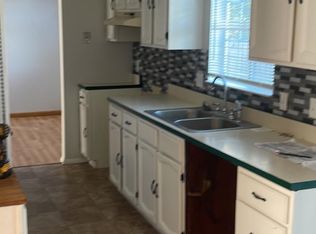 2140 Kingston Dr, Maumee, OH 43537