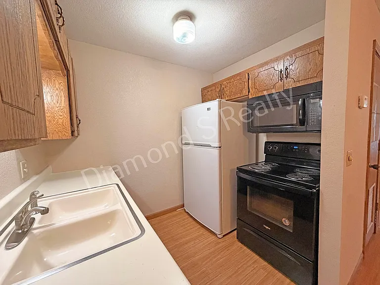 2159 East Macs Court — Photo 10