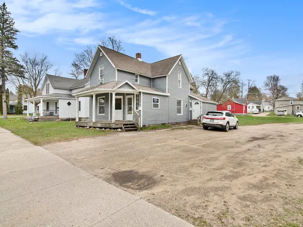 218 E River St, Cadillac, MI 49601