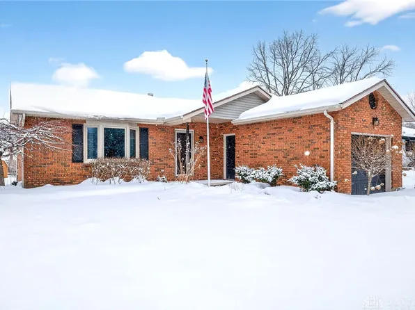 21 Dorchester Dr, Dayton, OH 45415