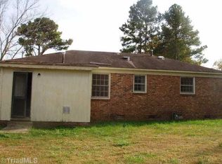 2321 Larkspur Dr, Greensboro, NC 27405