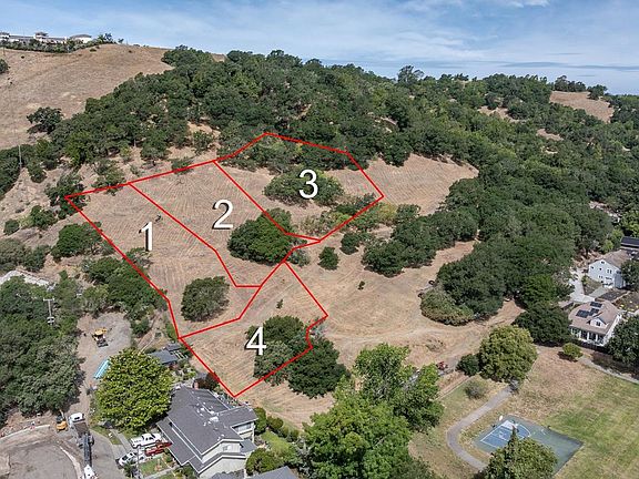 3rd image of 155 Riordan Lane