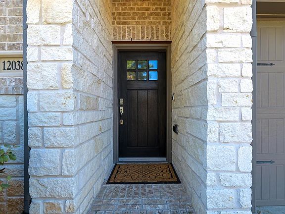 2nd image of 12038 Pine Sandhill Trail