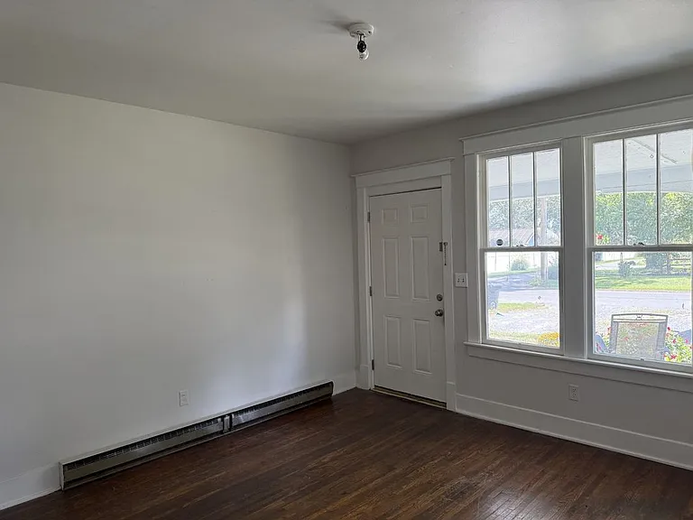 207 E Lauderdale St #A — Photo 5
