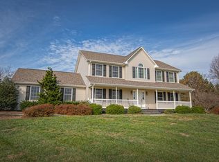 68 Summit Ct, Troutville, VA 24175