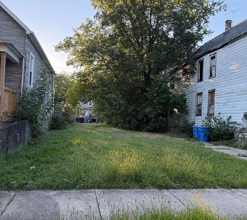 1st image of 10550 S State St