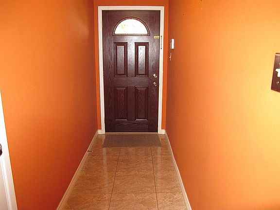 4th image of 4102 Alecia Dr