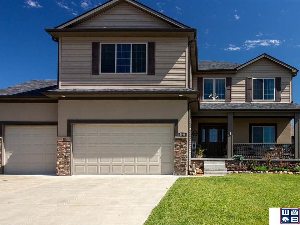 1st image of 2916 Valley Stream Dr
