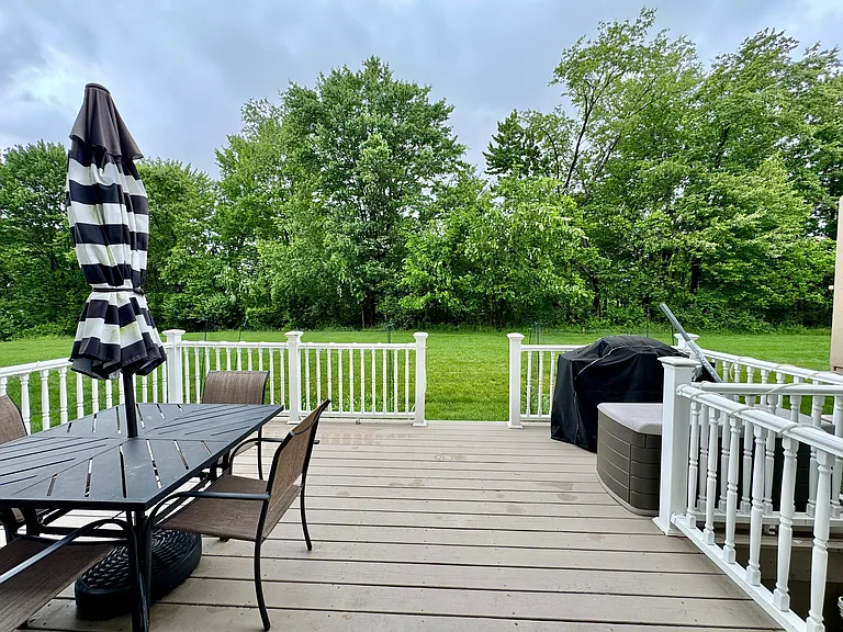 233 Grace Manor Dr — Photo 3