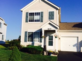 807 Daniel Dr, Minooka, IL 60447