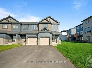 1010 Kijik Cres, Ottawa, ON K1X0G9