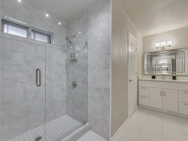 2116 Newcastle Cir — Photo 21