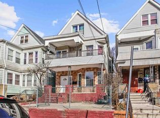 182 Wegman Pkwy, Jersey City, NJ 07305