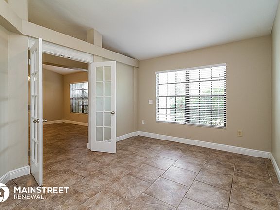 4th image of 1425 Ferendina Dr