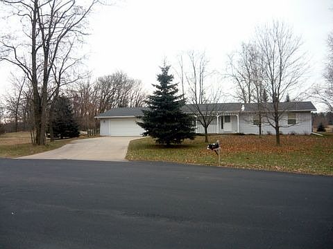 1st image of 590 Highland Dr