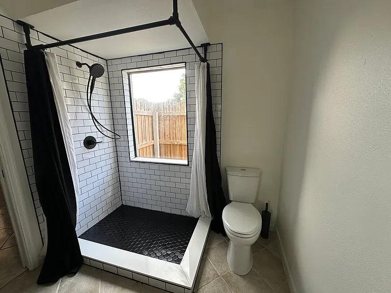 1041 Sawyers Ct — Photo 65