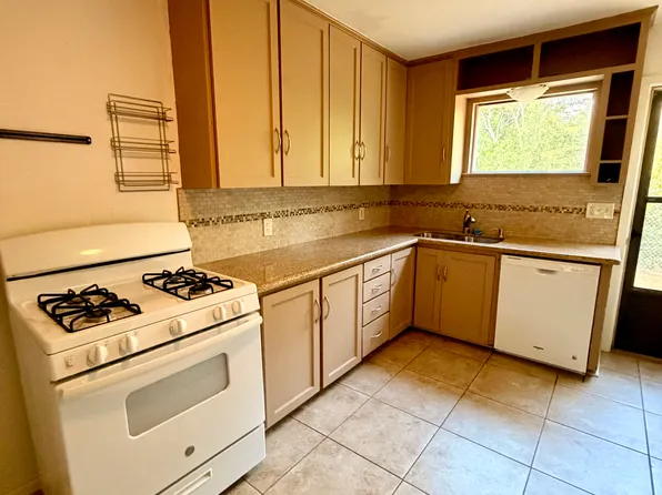 1821 Mariposa Dr #2, Dallas, TX 75228