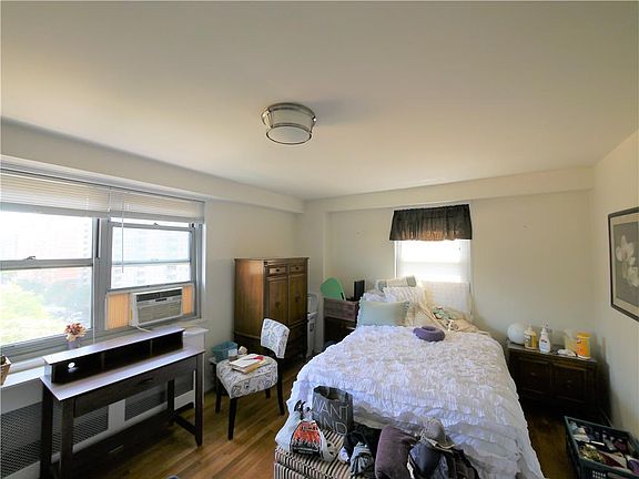 4th image of 765 Amsterdam Ave APT 10B