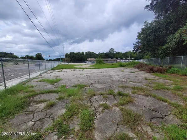 5449 NEW KINGS Road, Jacksonville, FL 32209