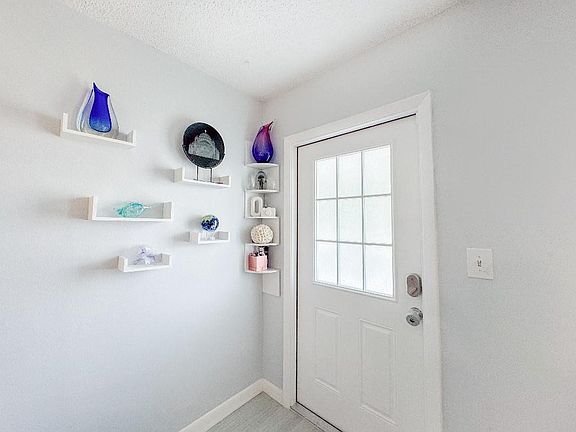 5th image of 701 Pine Drive #210